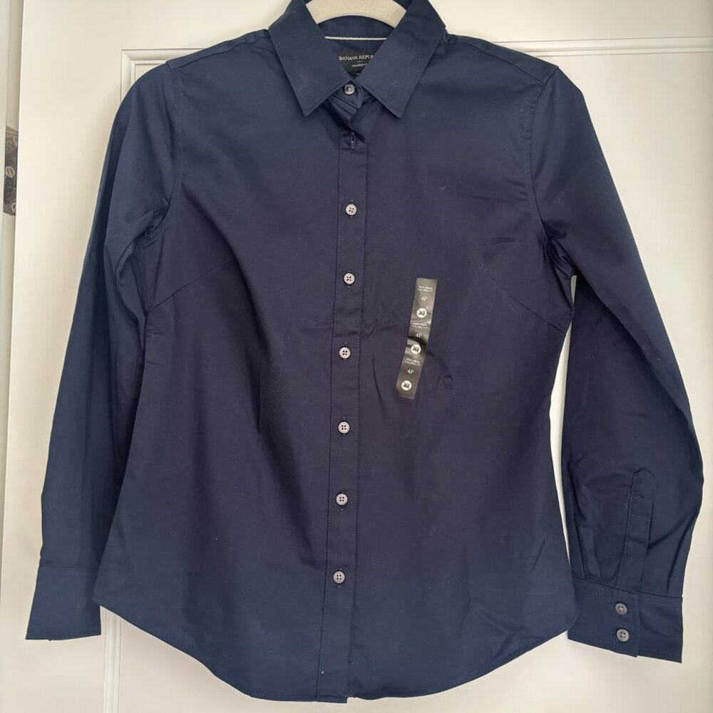 Banana Republic Tailored Fit Button Down Shirt